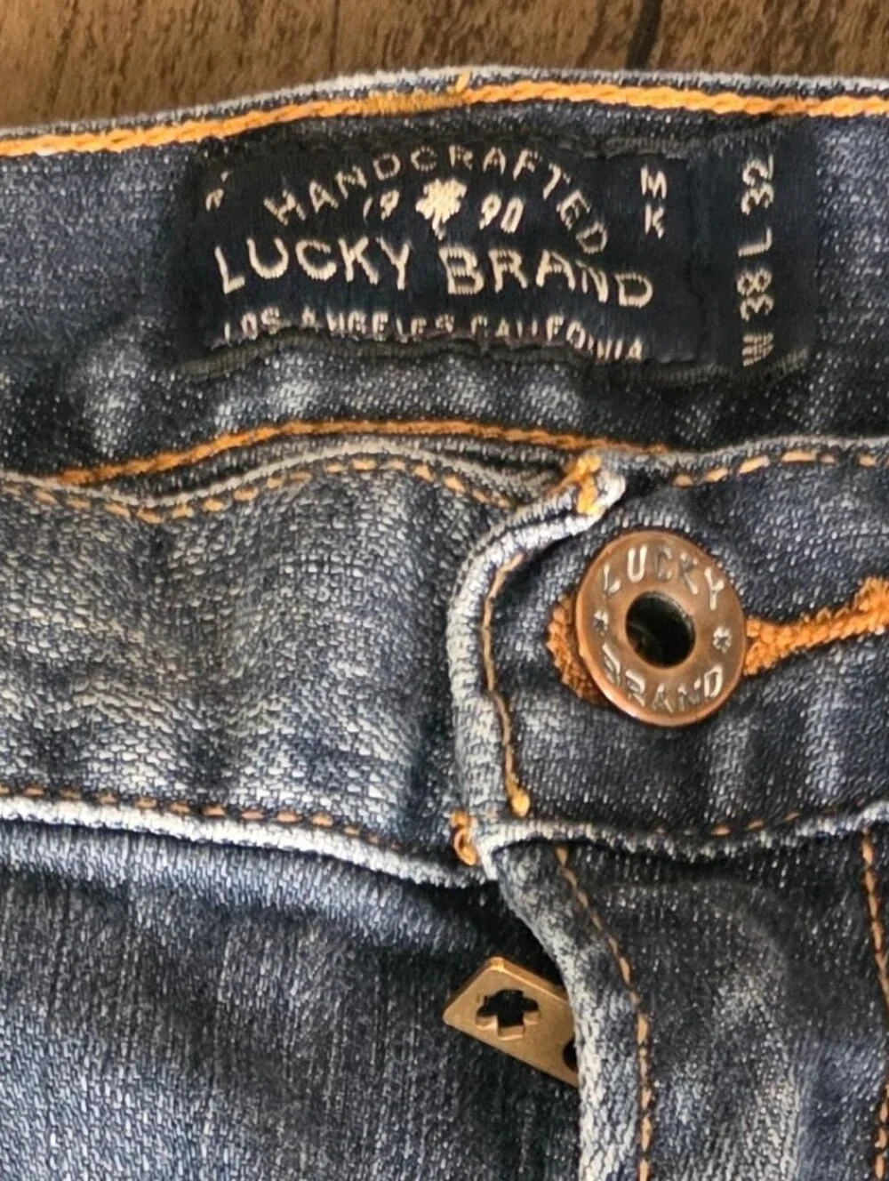 Lucky Brand 221 Original Men's Straight Jeans Medium Blue Wash 38x32